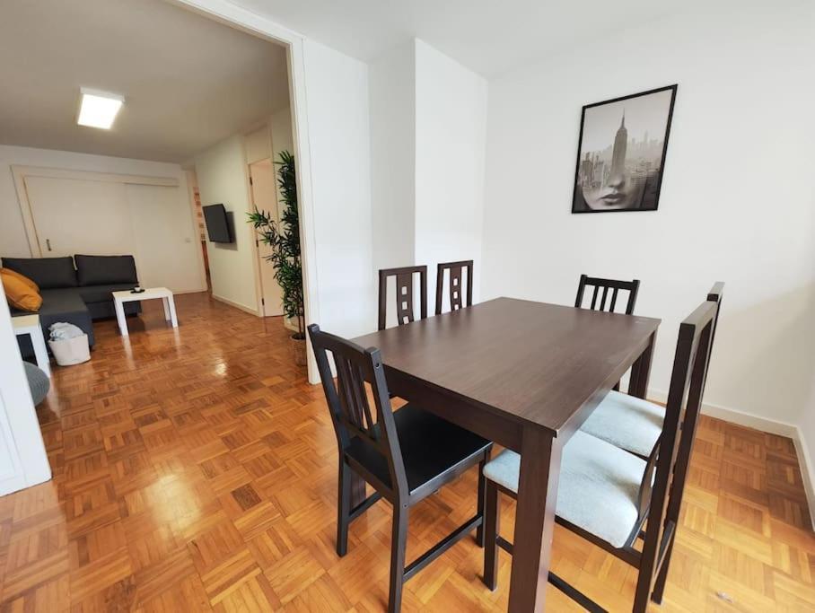 Centro De Vigo Garaje Apartment Bagian luar foto